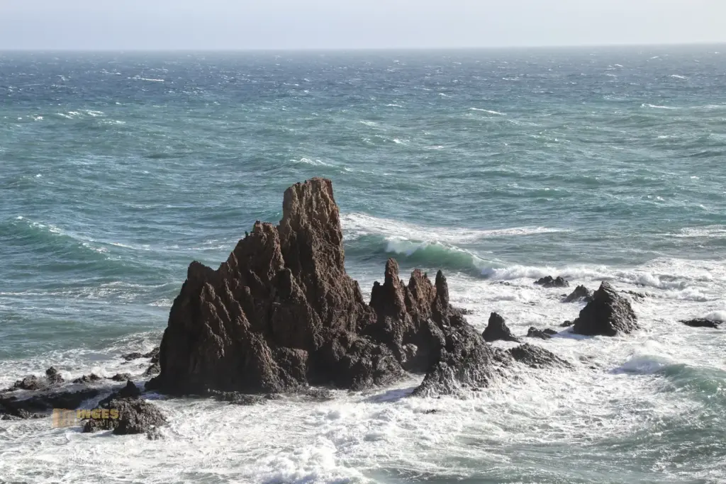 sirenas riff am leuchtturm cabo de gata 3995