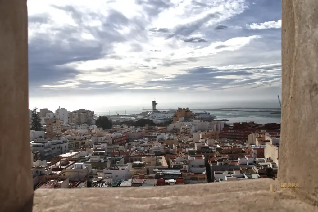 blicke von der alcazaba almeria 5435