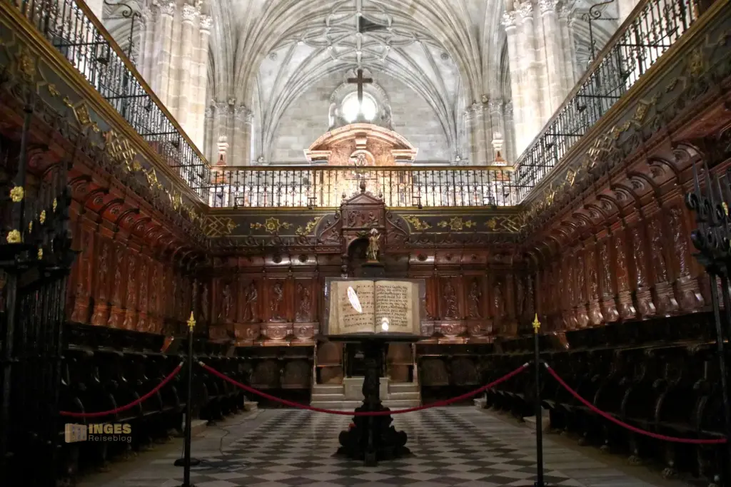 chorgestuehl kathedrale von almeria 5965