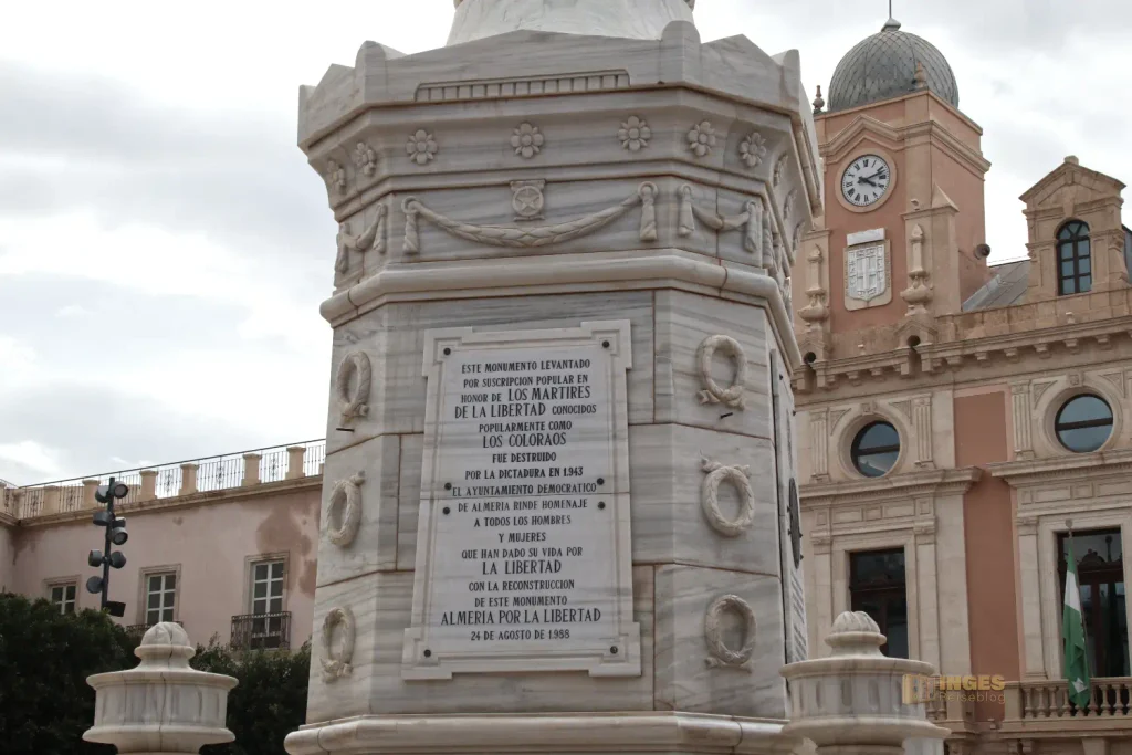 Ein Tag in Almería 59 denkmal fuer die maertyrer der freiheit in almeria 6092