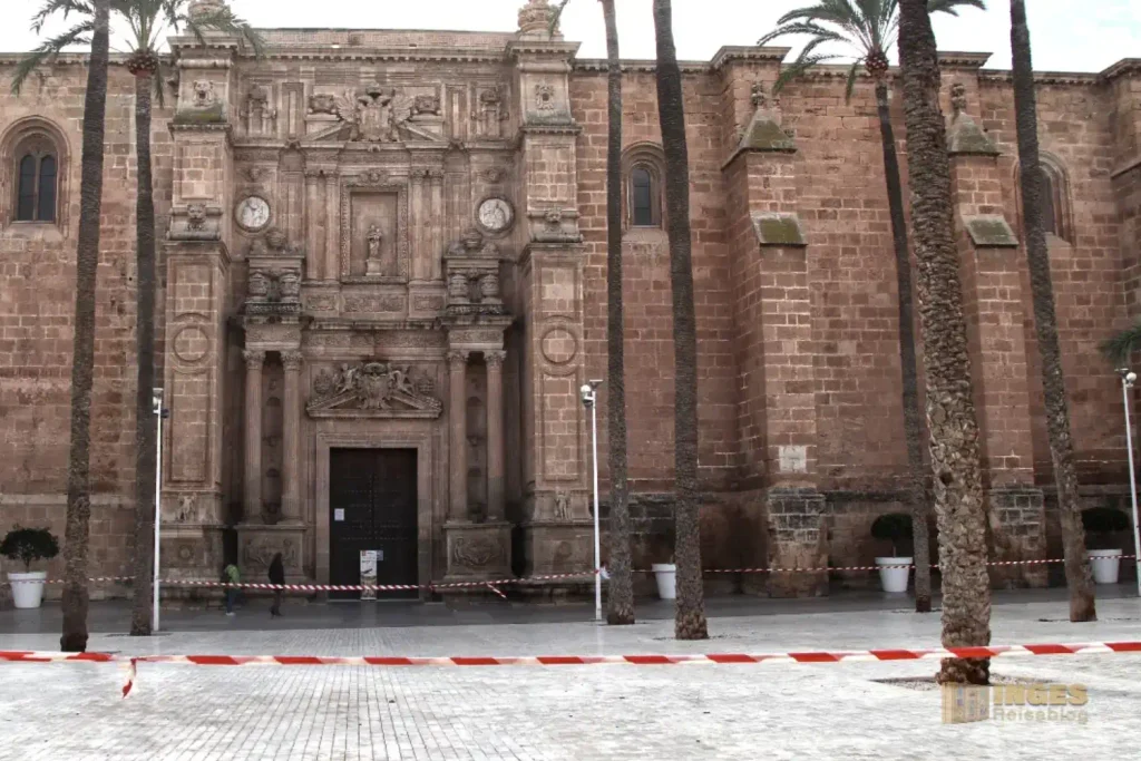 hauptportal kathedrale von almeria 6057 1