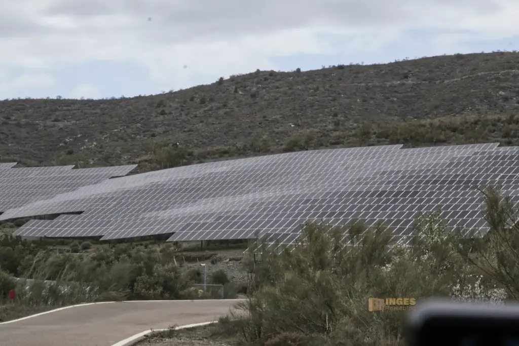 solarpark strecke von nijar nach lucainena de las torres 2393