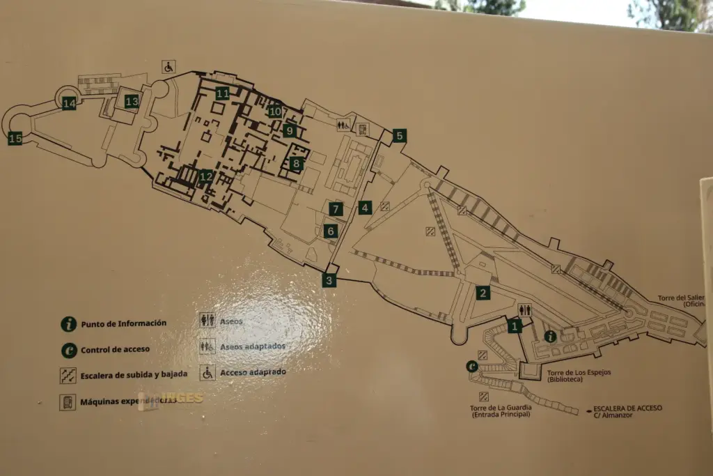 uebersichtsplan der alcazaba in almeria 5400